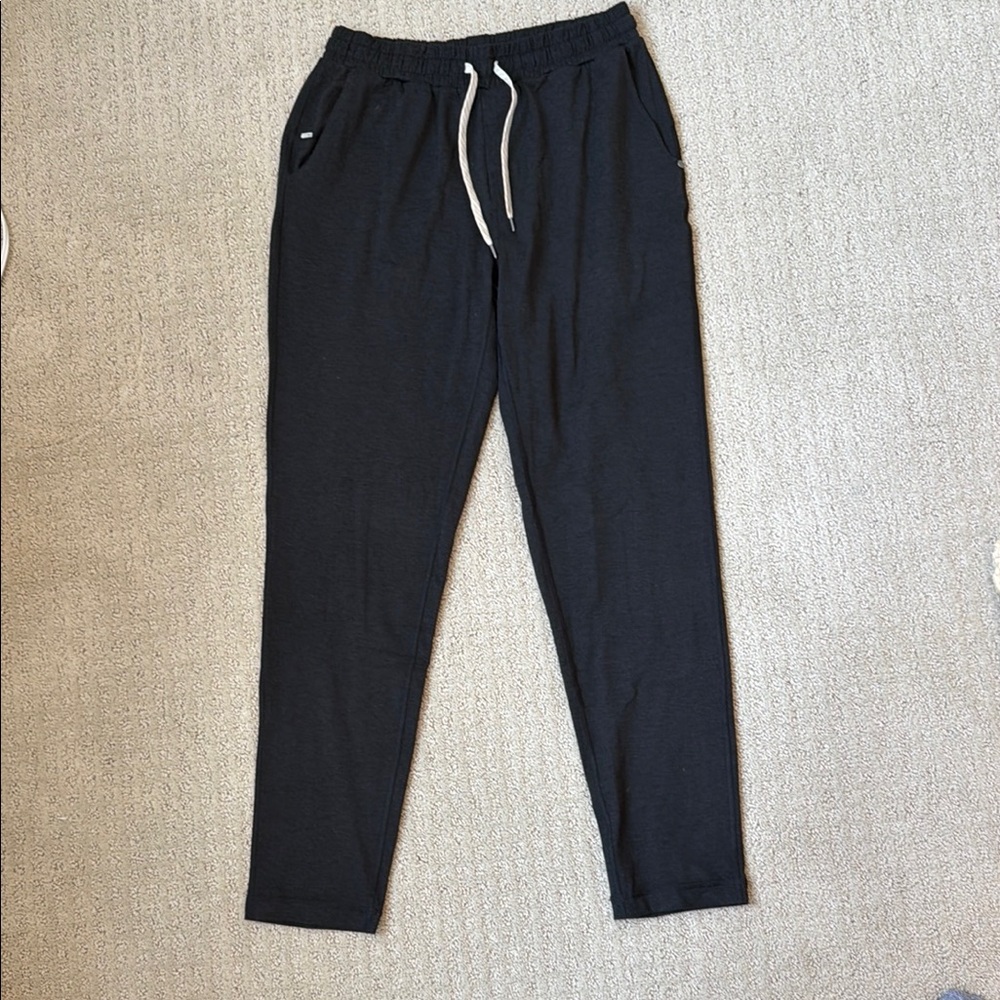 Vuiori Black Women’s joggers